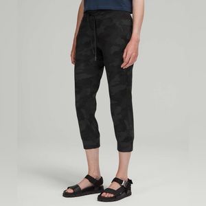 Lululemon Ready to Rulu Jogger Crop US4